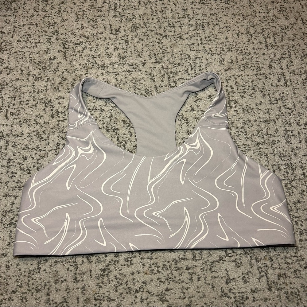 Old Navy Active Powersoft Medium Support Go-Dry Gray & White Sports Bra Size XXL